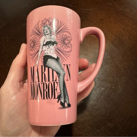 Vandor Gifts Other - Pink Marilyn Monroe Coffee Mug Old Hollywood Memorabilia Large Beautiful Cup